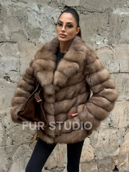 Полушубок из меха куницы тор-тор английский воротник - фото 8