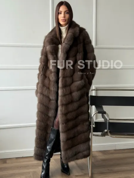 Длинная шуба из меха куницы Exclusive fur - фото 0