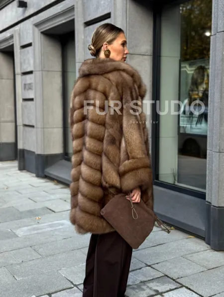 Шуба из куницы оверсайз - фото 16