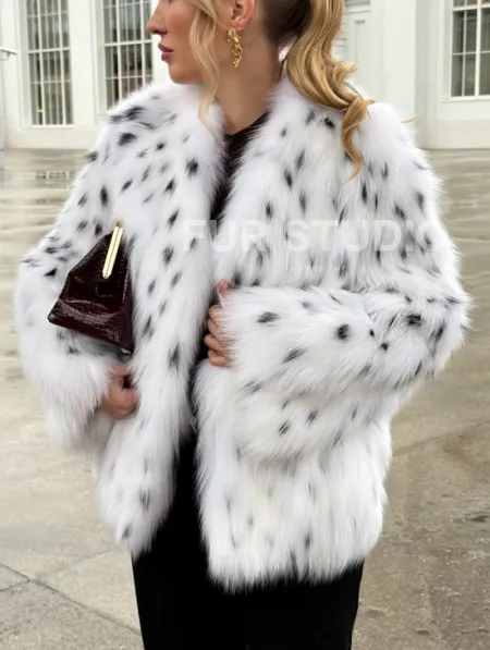 Шуба укороченная из арктической лисы под рысь - фото 5