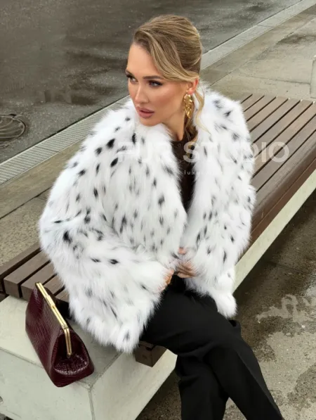 Шуба укороченная из арктической лисы под рысь - фото 13