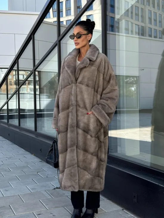 Шуба из меха норки в стиле «Oversize» - цвет сильвер - фото 12