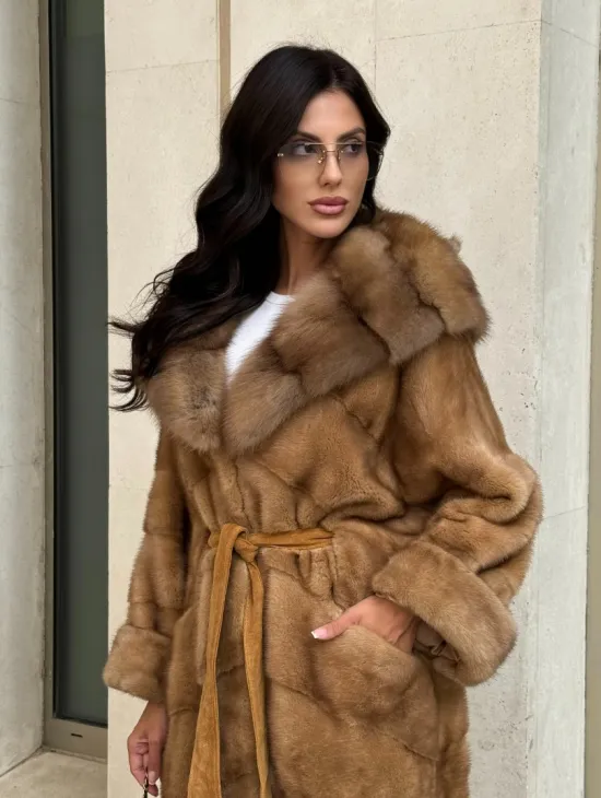 Норковая шуба с капюшоном из меха куницы - цвет карамель - фото 6