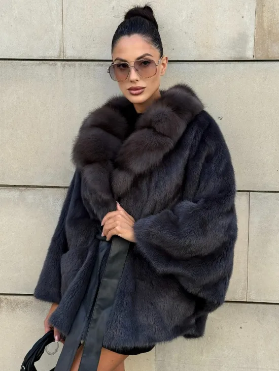 Летучая мышь из меха норки с воротником из куницы - цвет темный графит - фото 0