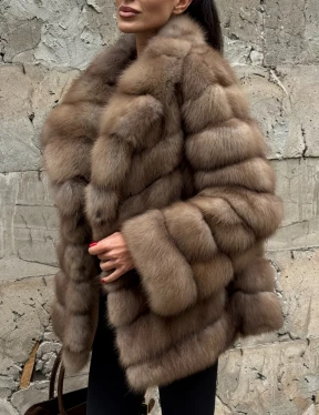 Полушубок из меха куницы тор-тор английский воротник - фото 6
