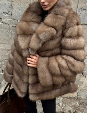 Полушубок из меха куницы тор-тор английский воротник - фото 5
