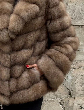 Полушубок из меха куницы тор-тор английский воротник - фото 1