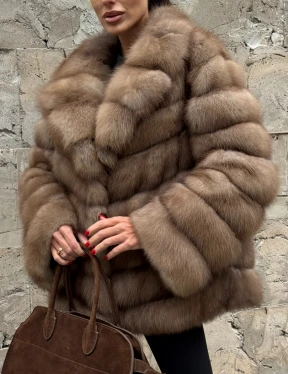 Полушубок из меха куницы тор-тор английский воротник - фото 3