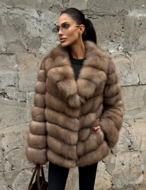 Полушубок из меха куницы тор-тор английский воротник - фото 7