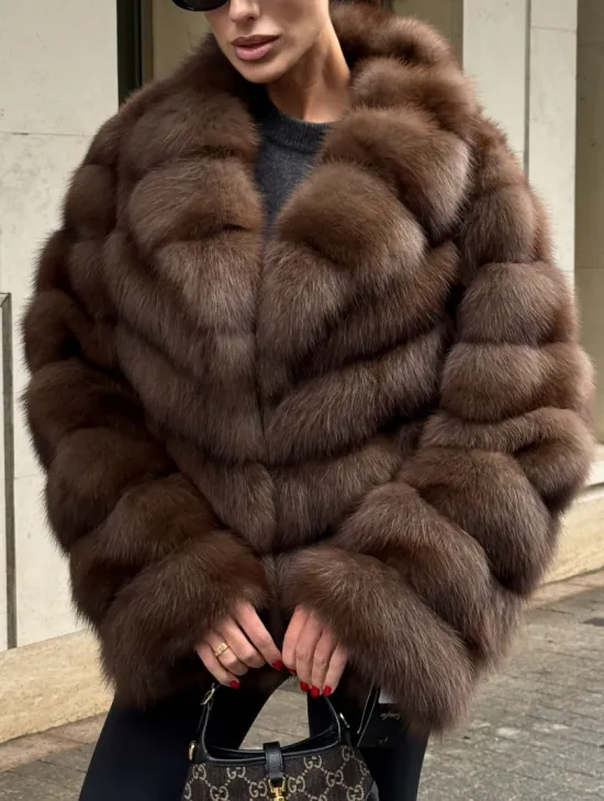 Шуба из меха куницы Dark с английским воротником - фото 2