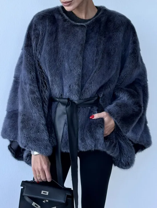 Женское меховое манто - шуба из норки с круглым вырезом, модель  «Летучая мышь» - фото 1