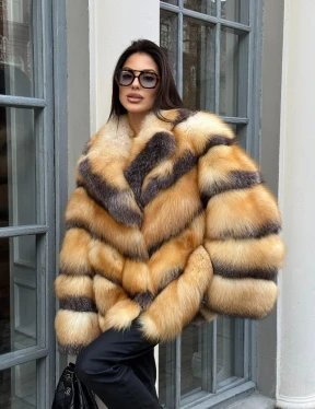 Шуба из меха лисы Golden-grey fox с английским воротником, с поясом - фото 11