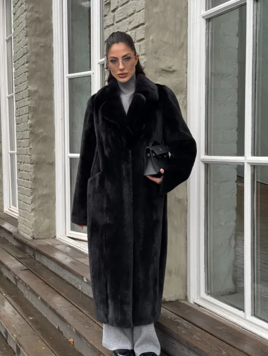 Шуба из канадской аукционной норки с английским воротником - Total black - фото 10