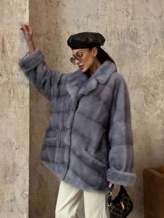 Натуральный полушубок из меха норки с английским воротником в цвете топаз - фото 10