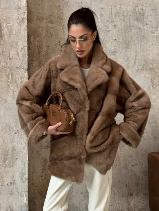 Полушубок из натуральной норки пастель с английским воротником - паркет - фото 4