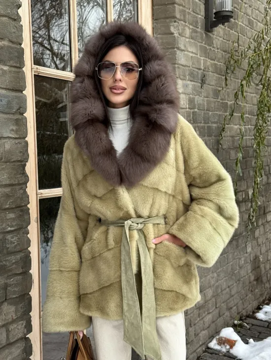 Полушубок норковый автоледи с капюшоном из куницы цвет фисташковый - фото 6