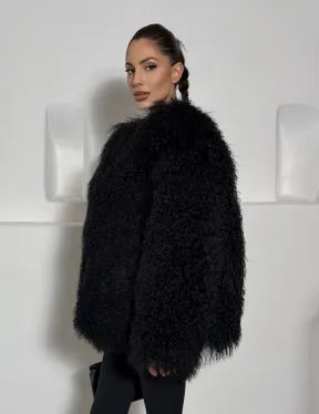 Черная шуба из меха ламы воротник шанель - фото 3