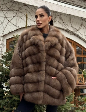 Полушубок оверсайз из меха куницы с английским воротником - фото 12