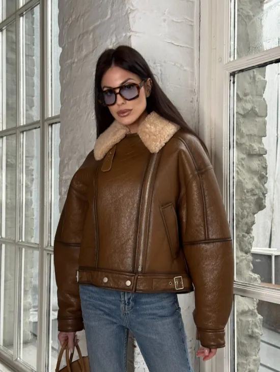 Дубленка женская «Oversize style» со спущенным плечом - цвет виски - фото 11