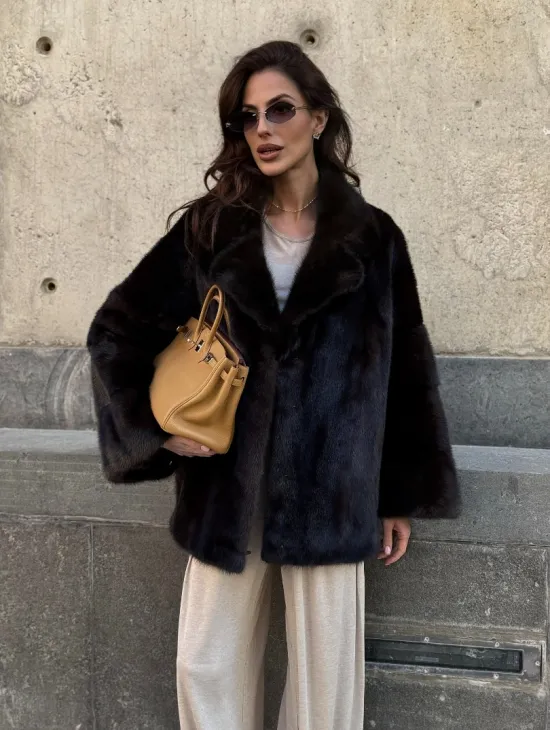 Норковая шуба в цвете махагон - фото 7