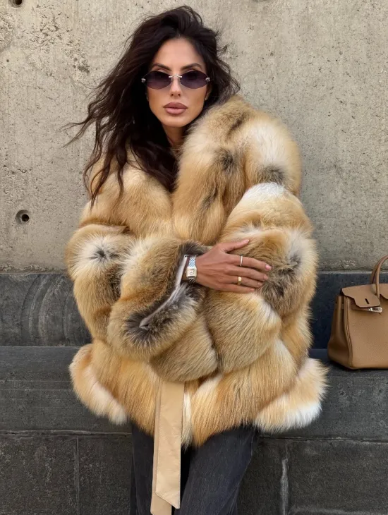 Шуба из меха лисы Golden Sunrise Premium с английским воротником - фото 7