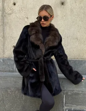 Норковая шуба махагон с куницей - фото 6