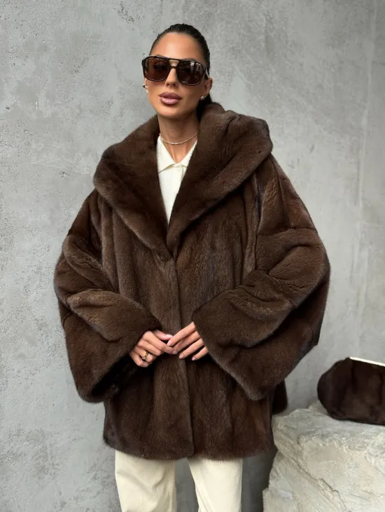 Норковый полушубок с капюшоном - цвет коричневый - фото 8