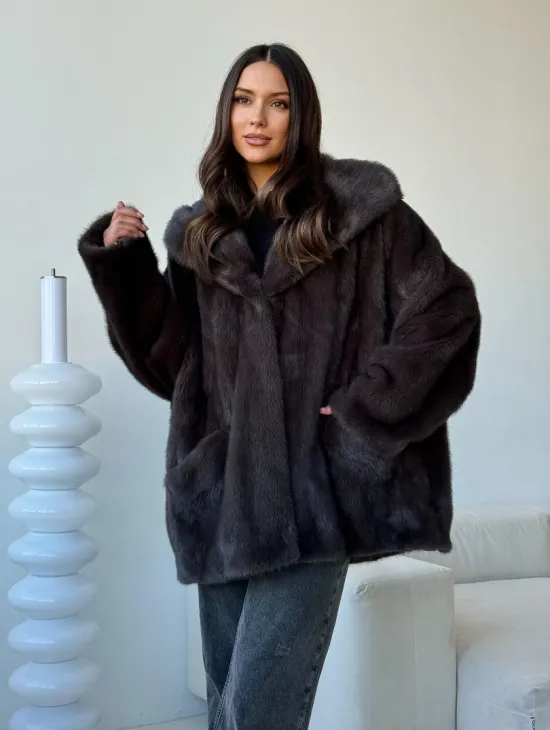 Норковый полушубок с капюшоном - фото 7