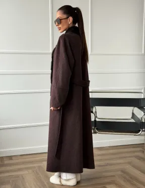 Длинное демисезонное пальто с мехом норки - фото 10