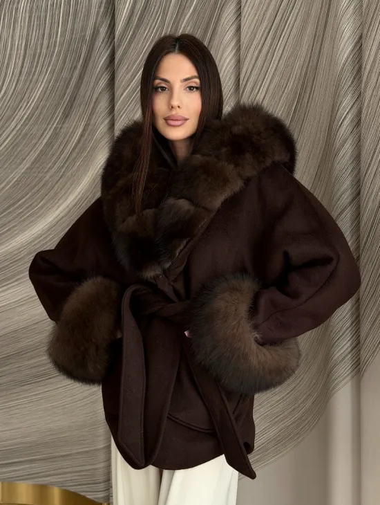 Пальто с мехом песца под соболь - фото 16