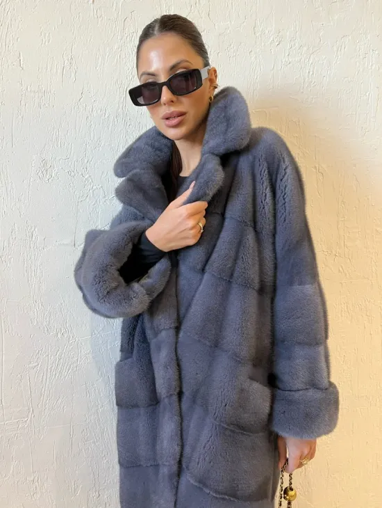 Шуба серого цвета из меха норки ПРЕМИУМ качества - фото 1