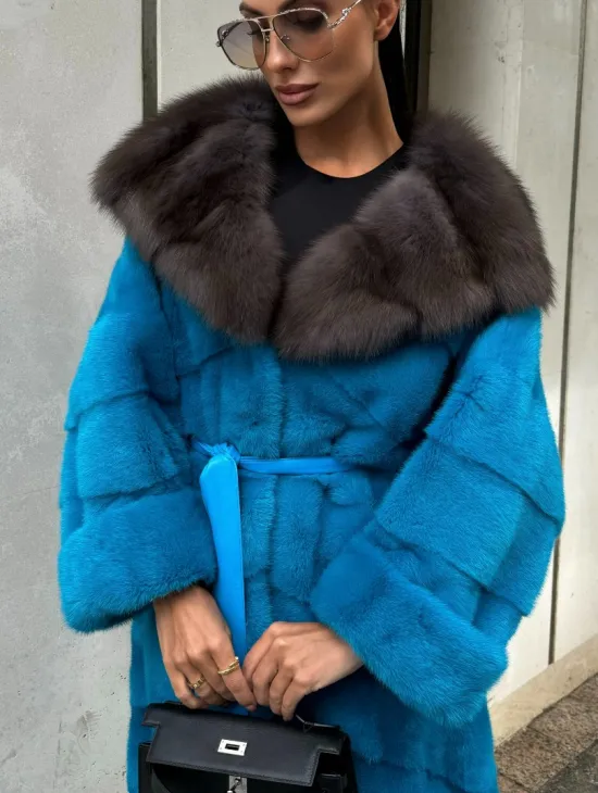 Шуба норковая с капюшоном из меха куницы - цвет тиффани - фото 3